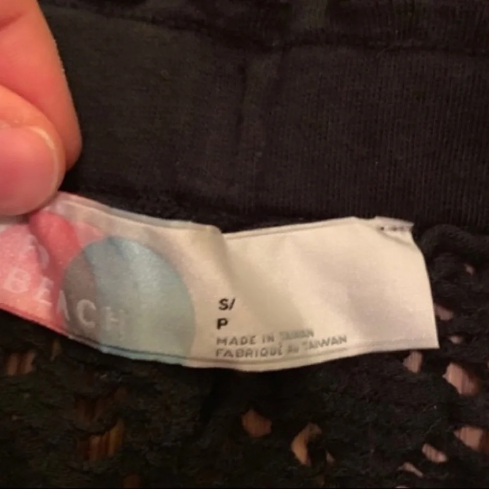 Free People Beach black crochet shorts small - Picture 5 of 7